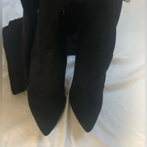 AMICLUBWEAR KNEE HIGH BOOTS WITH GROMMET DETAIL SIZE: 8.5 - Picture 4 of 8